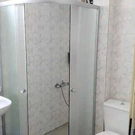 Adonis Apartment *