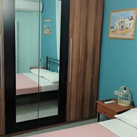 Apartment Adonis *