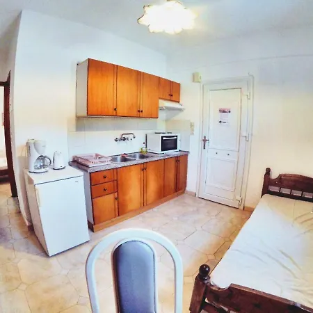Apartment Adonis *